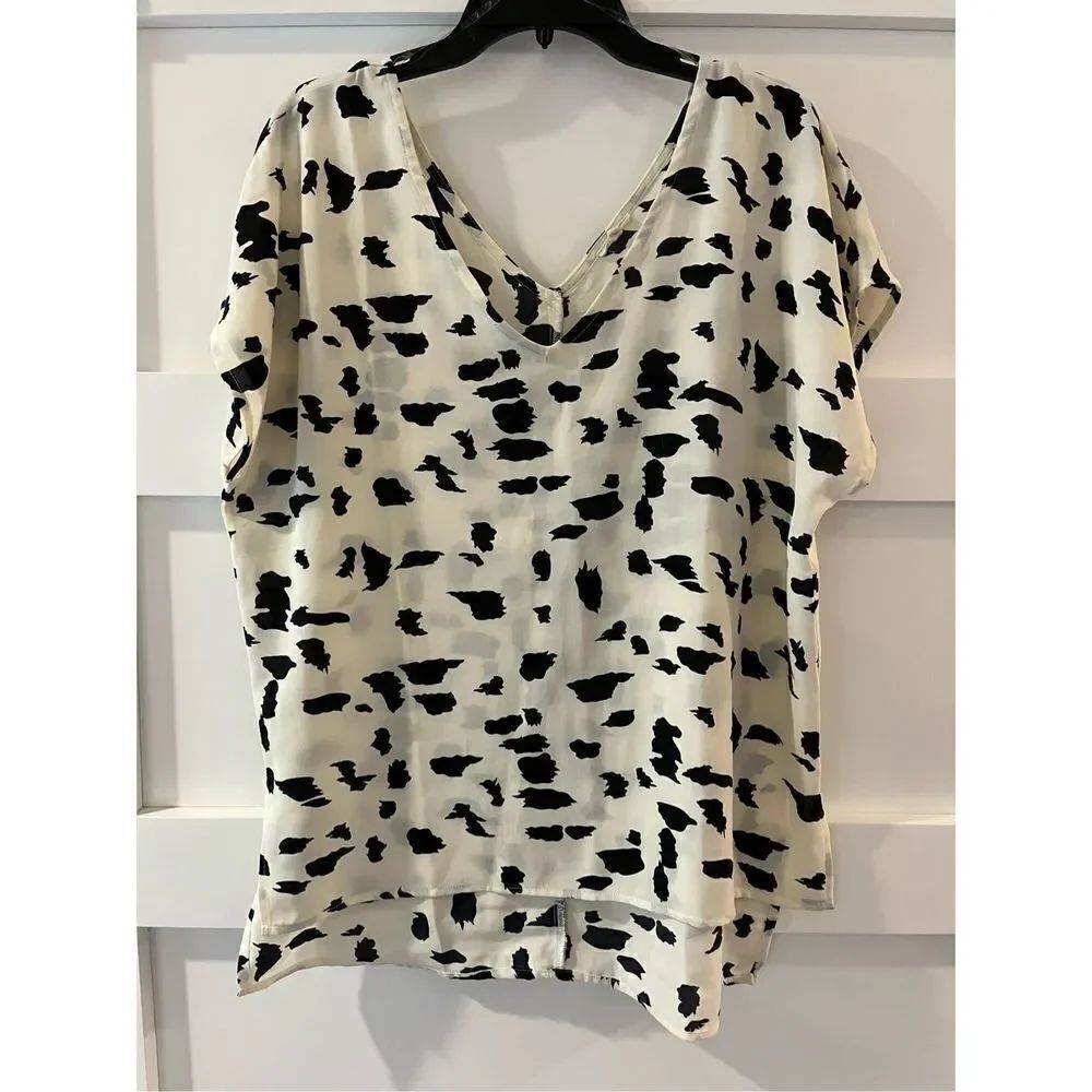 New JODIFL white with black spots blouse size L